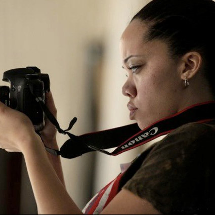 Canon DSLR 5D Boot Camp Attendee learns how to line up a shot